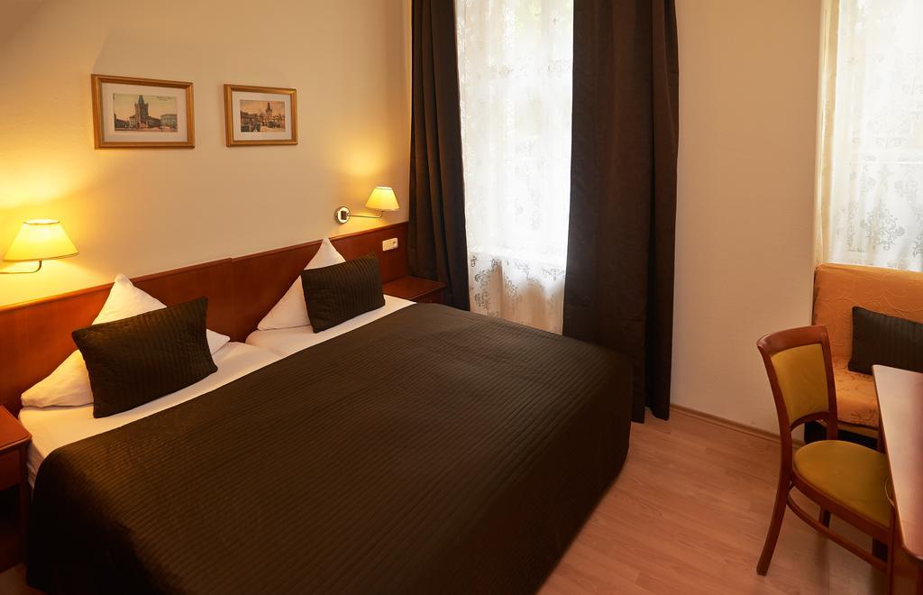 Hotel Andel Prague Ngoại thất bức ảnh